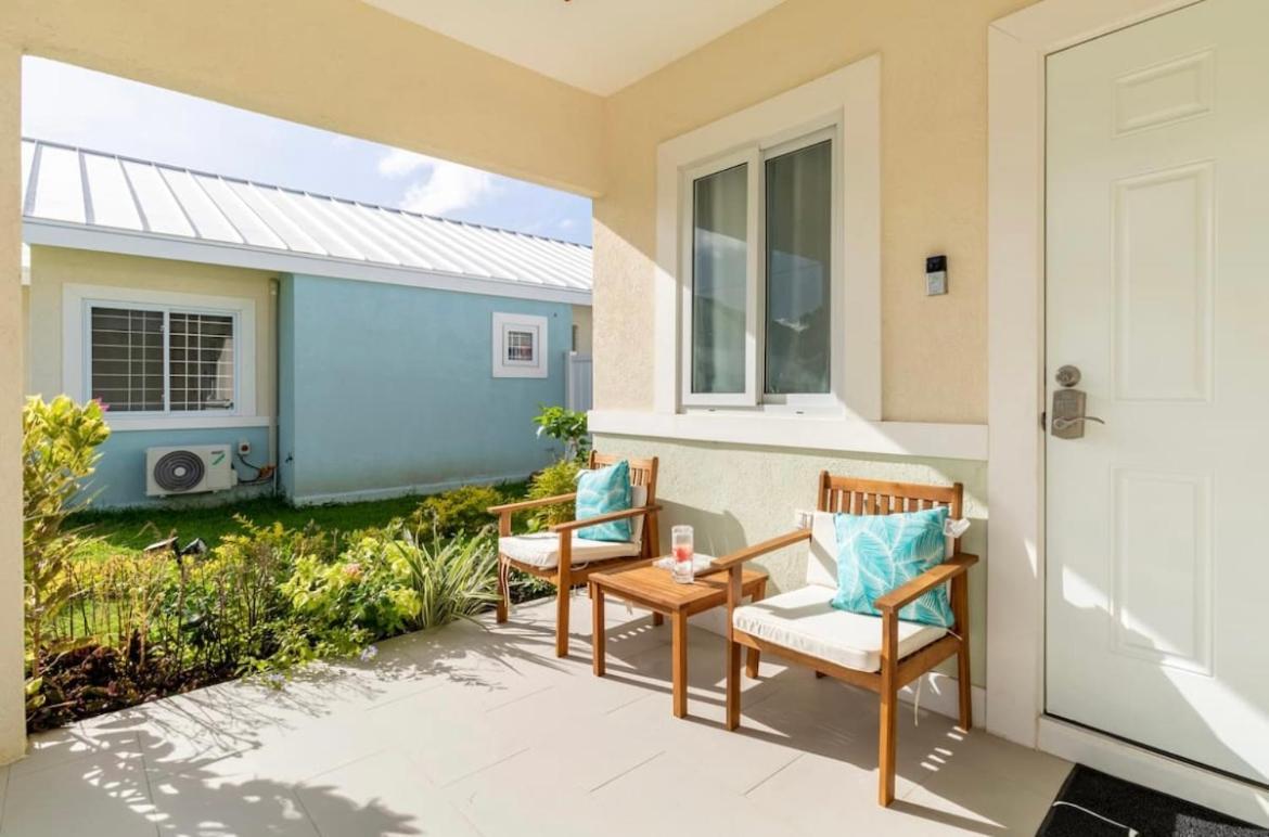 Natty'S Cozy Beach House In Hanover Jamaica Лусеа Экстерьер фото
